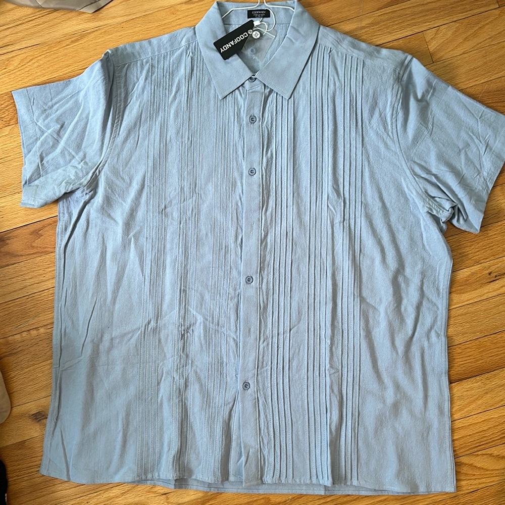 CoofAndy short sleeve button down - NWT